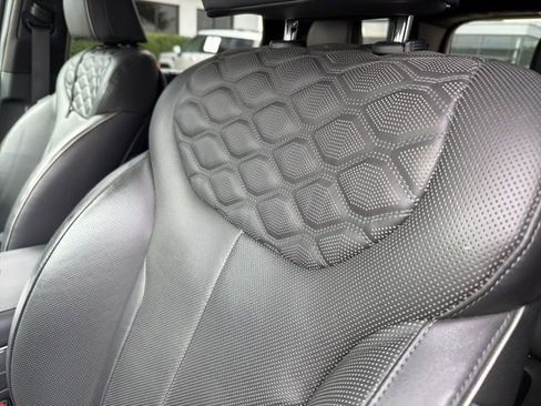 Used 2022 Hyundai Palisade Calligraphy image 11