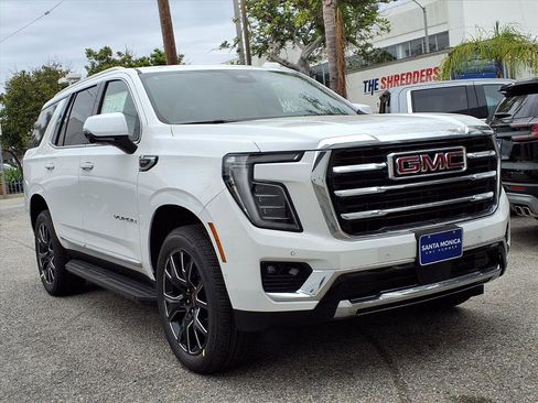 New 2026 GMC Yukon Elevation image 3