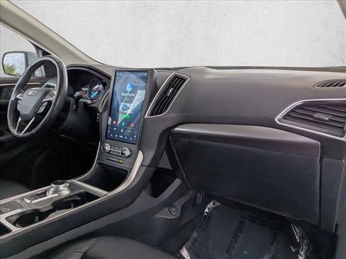 Used 2024 Ford Edge SEL image 19