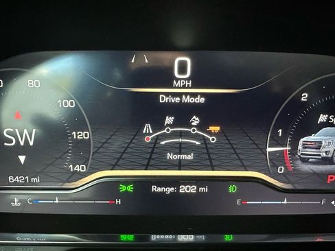 Used 2024 GMC Yukon XL SLT w/ SLT Luxury Package image 49