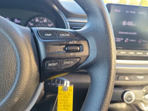 Used 2022 Kia Rio S image 16