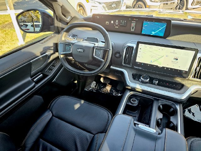 Used 2025 Ford Expedition Tremor AWD/4WD image 31