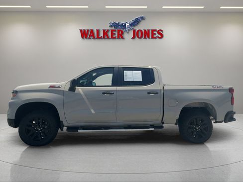 Used 2026 Chevrolet Silverado 1500 Custom Trail Boss AWD/4WD image 4