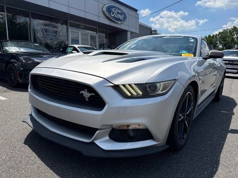 Used 2016 Ford Mustang GT Premium w/ Enhanced Security Package RWD image 2