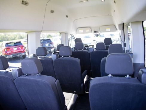 Used 2016 Ford Transit 350 XL image 11