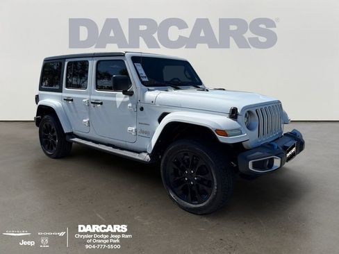 Used 2023 Jeep Wrangler Unlimited Sahara w/ Cold Weather Group image 1