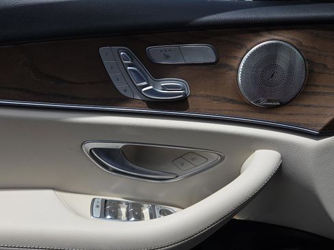 Certified 2022 Mercedes-Benz E 350 Sedan image 35