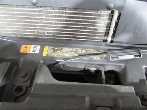 Used 2016 Ford F550 2WD Regular Cab Super Duty image 39