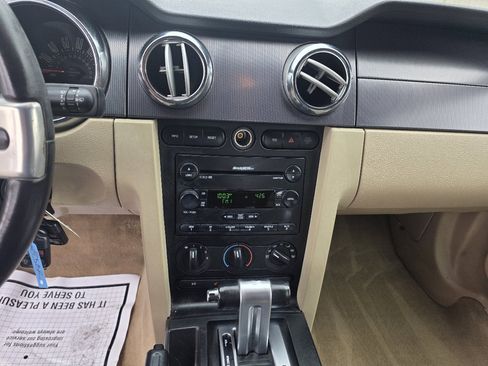 Used 2007 Ford Mustang GT image 6