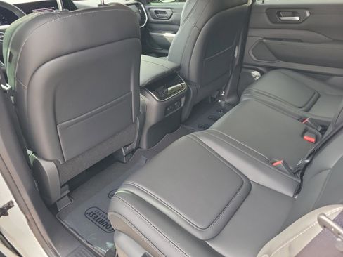 New 2026 Nissan Armada SV image 13