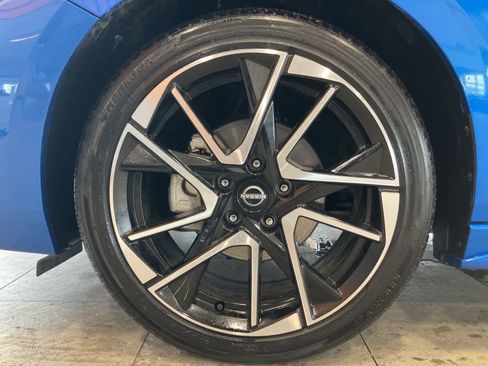 Used 2025 Nissan Sentra SR image 9