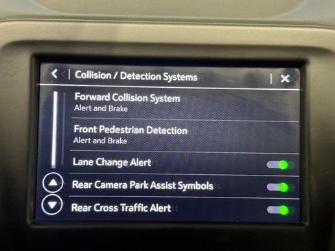 Used 2022 Chevrolet Equinox LT image 40