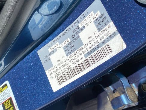 Used 2018 MAZDA MAZDA3 Touring image 13