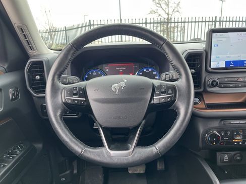 Used 2023 Ford Bronco Sport Outer Banks w/ Tech Package image 19