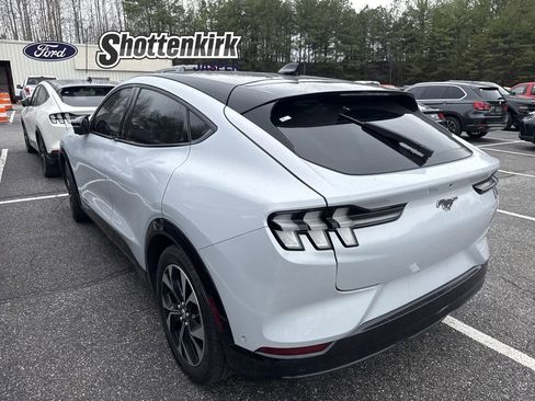 Used 2023 Ford Mustang Mach-E Premium image 12