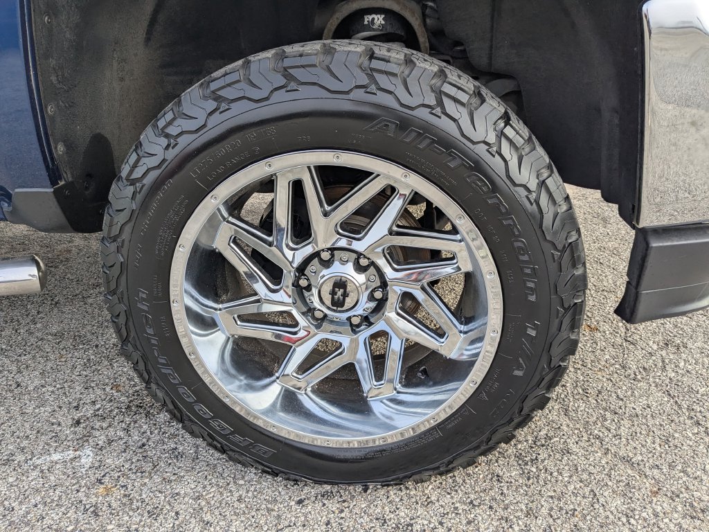 Used 2019 Chevrolet Silverado 1500 LT w/ All Star Edition AWD/4WD image 19