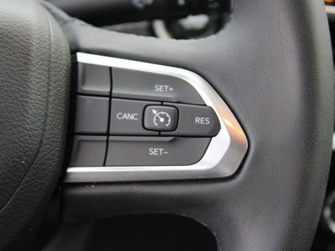 Used 2024 Jeep Compass Latitude w/ Altitude Special Edition image 15