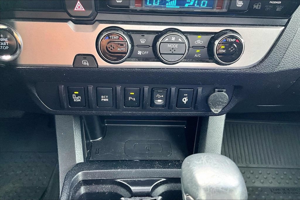 Used 2017 Toyota Tacoma Limited RWD image 24