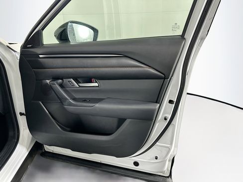 Used 2025 MAZDA CX-50 2.5 Hybrid w/ Premium Plus Pkg image 33