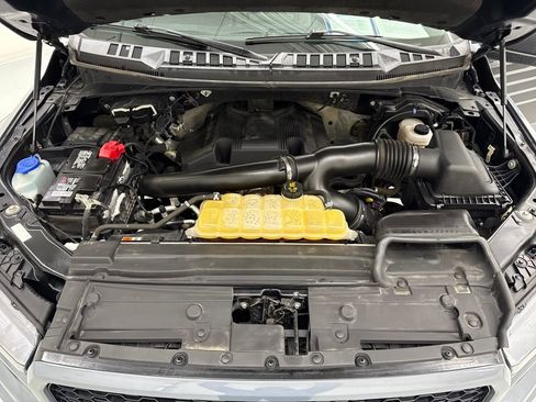 Used 2019 Ford F150 XLT w/ Equipment Group 302A Luxury image 10