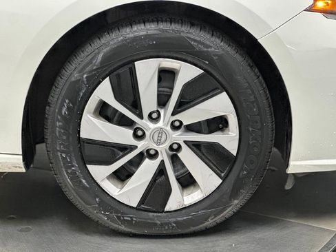 Used 2024 Nissan Altima 2.5 S image 25