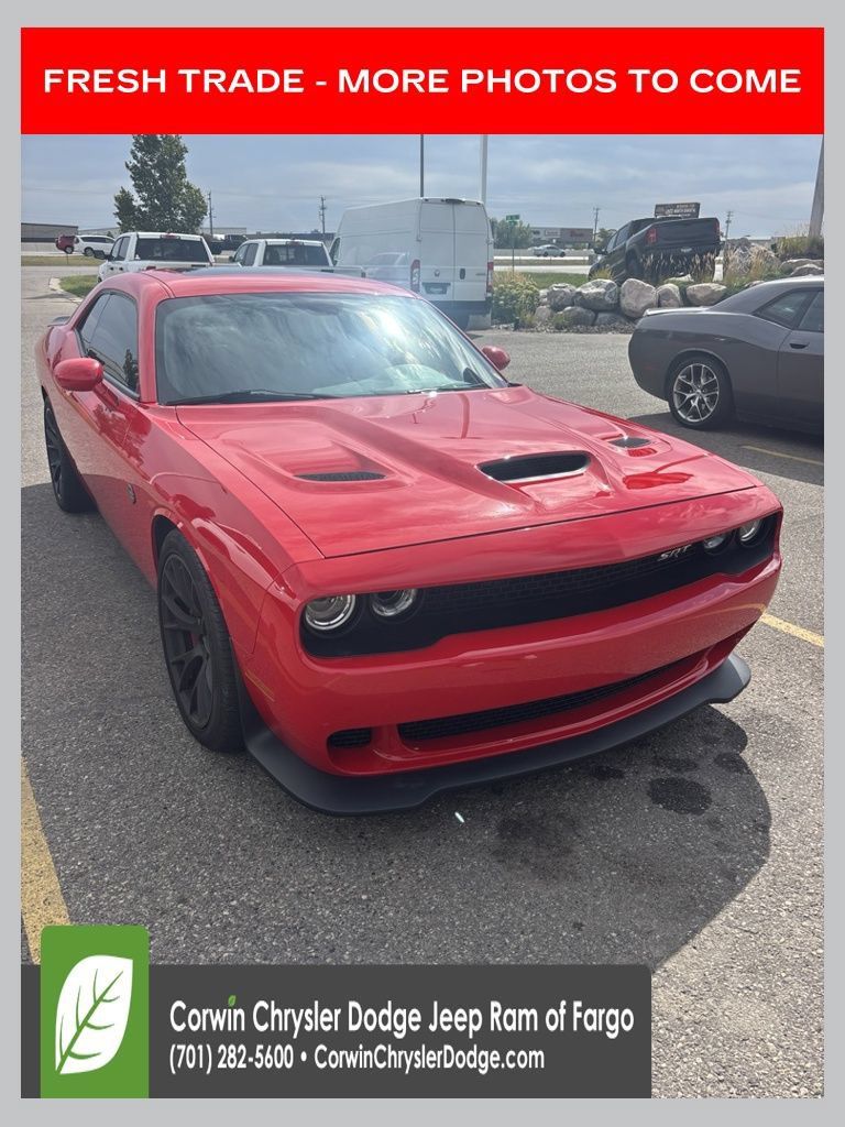 Used 2016 Dodge Challenger SRT Hellcat RWD image 1