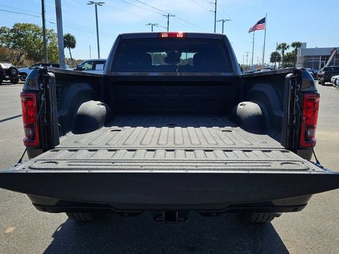 New 2026 RAM 2500 Big Horn AWD/4WD image 13