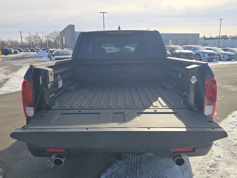 Used 2024 Honda Ridgeline Sport image 14