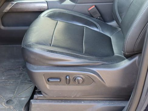 Used 2019 Chevrolet Silverado 1500 LTZ w/ LTZ Texas Edition AWD/4WD image 15
