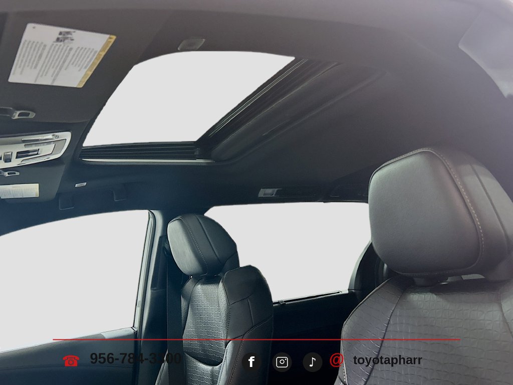 New 2026 Toyota Sienna XLE Woodland Edition AWD/4WD image 23