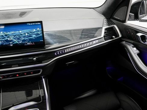 Used 2023 BMW X7 xDrive40i w/ Executive Package image 23