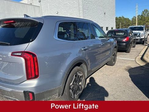 Certified 2025 Kia Telluride S image 3