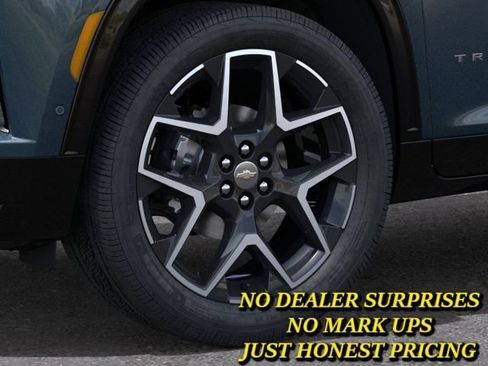 New 2026 Chevrolet Traverse High Country w/ LPO, Floor Liner Package FWD image 9
