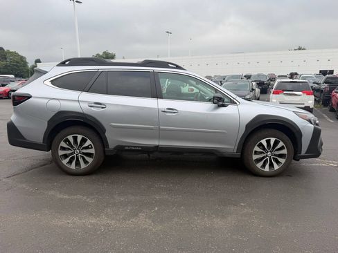 Used 2024 Subaru Outback Limited AWD/4WD image 5