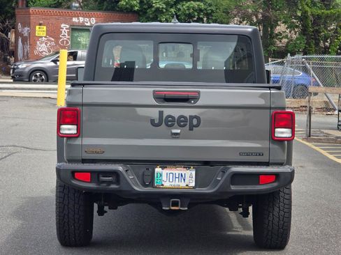 Used 2021 Jeep Gladiator Sport w/ Trailer Tow Package AWD/4WD image 6