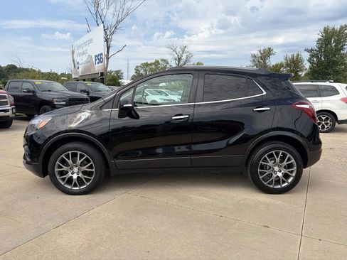 Used 2017 Buick Encore Sport Touring AWD/4WD image 5
