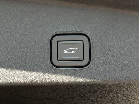 New 2026 Cadillac Lyriq Luxury image 13