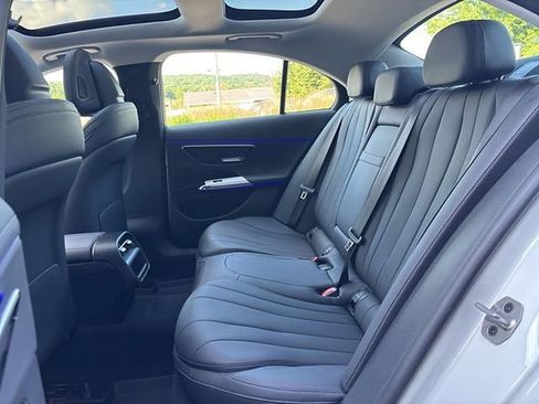 Used 2024 Mercedes-Benz E 350 4MATIC Sedan image 16