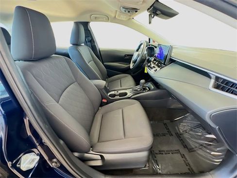 Used 2024 Toyota Corolla LE image 25