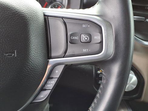 Certified 2022 RAM 1500 Laramie image 19