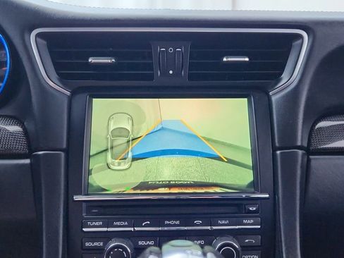 Used 2015 Porsche 911 Turbo S image 22