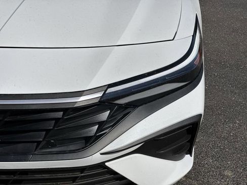 New 2026 Hyundai Elantra SE FWD image 34