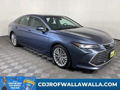 Used 2021 Toyota Avalon Limited w/ Advanced Safety Package FWD image 1