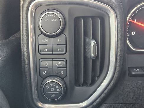 Used 2022 Chevrolet Silverado 3500 High Country image 22