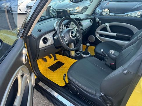 Used 2002 MINI Cooper Hardtop image 11