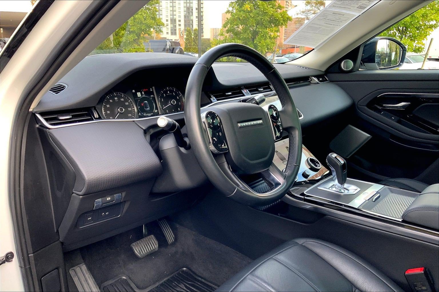 Used 2020 Land Rover Range Rover Evoque S AWD/4WD image 17