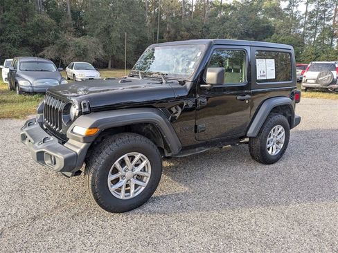 Used 2023 Jeep Wrangler Sport S image 8