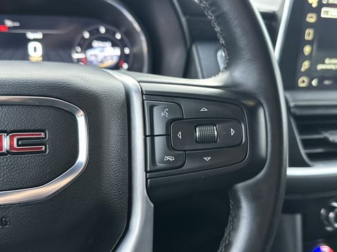 Used 2023 GMC Yukon SLT image 19