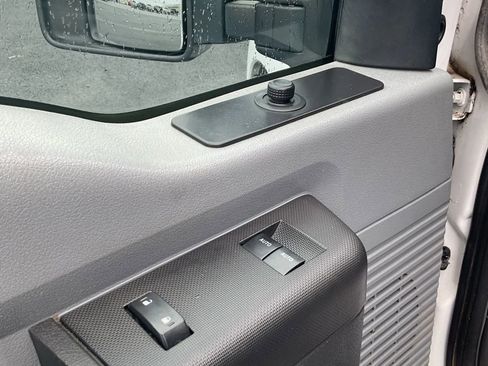 Used 2016 Ford F250 XL w/ Power Equipment Group image 23