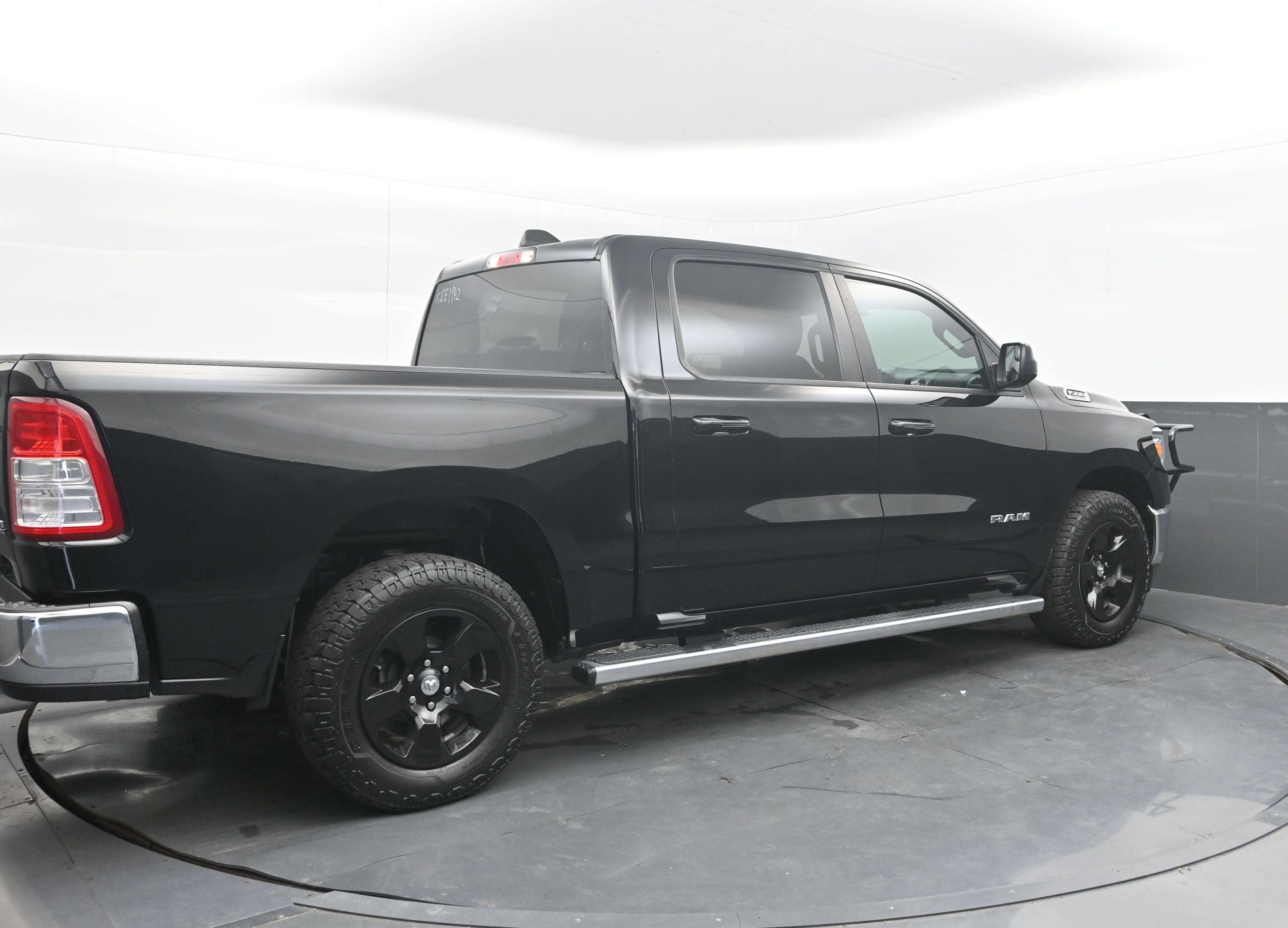 Used 2021 RAM 1500 Big Horn AWD/4WD image 9